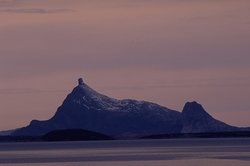 Foto van de bergtop Hestmannen in Noorwegen
